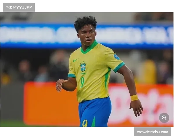 半场里昂3-0梅斯，恩德里克梅开二度